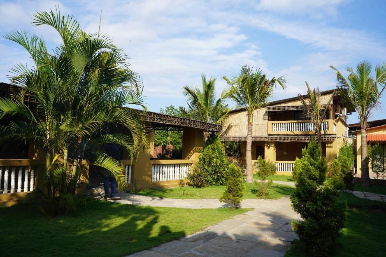 Vita Farms Titwala Exterior photo